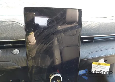 2025 Ford Mustang Mach-E Premium z USA, uszkodzony, nr VIN 3FMTK3R72SMA36745